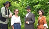 Die Schauspieler der Theatergruppe Ludesch beim Theaterspaziergang "Historische Zeitreise"