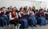 Die BÃ¼rgermusik Nenzing spielt gerne am FuÃe der Himmel-Chalets