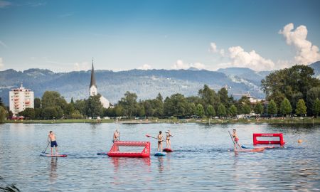 Stand-Up Paddling in Hard am Bodensee