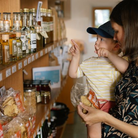 Einkauf Dietrich Kostbarkeiten © Jessica Lerchenmüller, Bodensee-Vorarlberg Tourismus