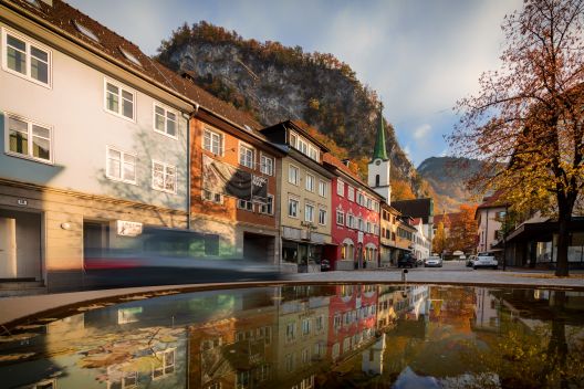 Hohenems Zentrum im Herbst