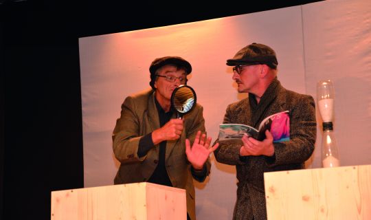 zwei Theaterdarsteller