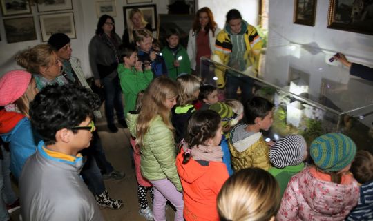 Familienfuehrung_Schattenburg_im_dunklen__c__Schattenburgmuseum.jpg Familienfuehrung_Schattenburg_im_dunklen__c__Schattenburgmuseum.jpg