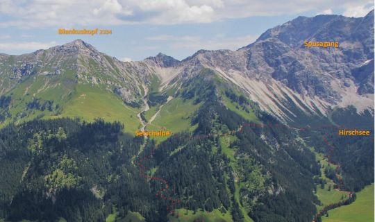 Erich Zucalli - www.guideservice.at Blick auf die gesamte Tour von der gegenüberliegenden Sässalpe