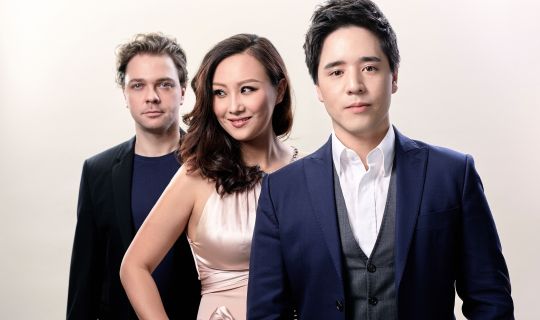 Sitkovetsky-trio-.jpg Sitkovetsky-trio-.jpg