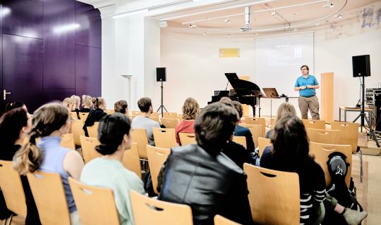 Ringvorlesung 2025_Stella Ringvorlesung.jpg