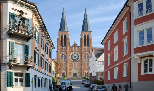 Katholische Pfarrkirche Zum Heiligsten Herzen Jesu Katholische Pfarrkirche Zum Heiligsten Herzen Jesu