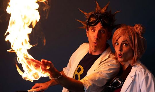 Profesora & Professor Bummbastic