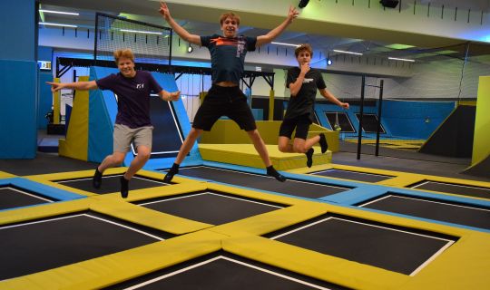 DSC_0108_Trampolin_Gruppe_Highmatrausch Highmatrausch DSC_0108_Trampolin_Gruppe_Highmatrausch Highmatrausch