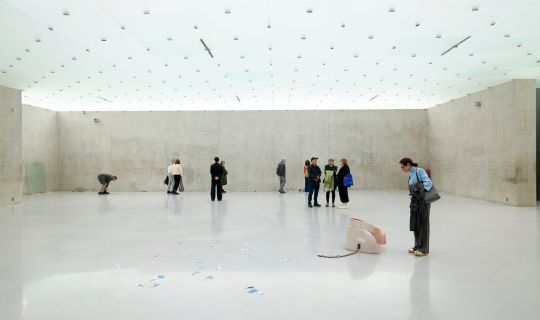 AusstellungserÃ¶ffnung Cyprien Gaillard