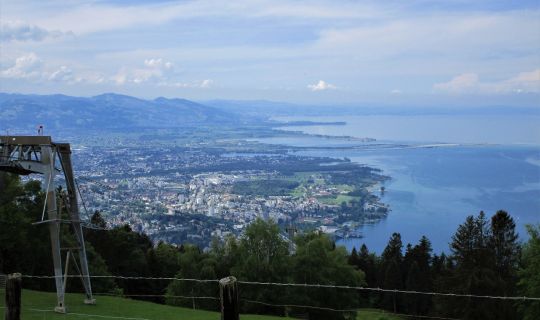 Erich Zucalli - Erich Zucalli / www.guideservice.at Aussicht auf das Vorarlberger Bodenseeufer und die 'Rheinmündung