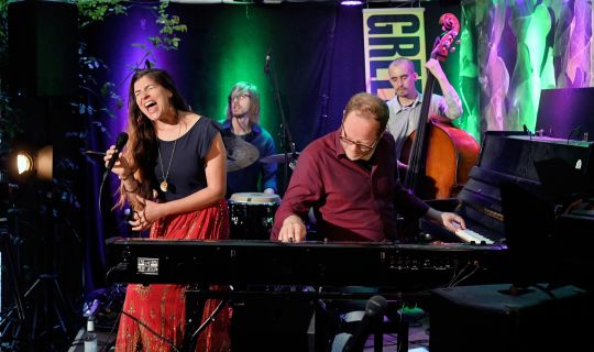 Filippa Gojo und Band