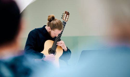 Gitarre__c_VictorMarin.jpg