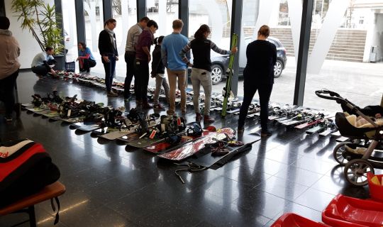 Wintersportartikelmarkt Wintersportartikelmarkt