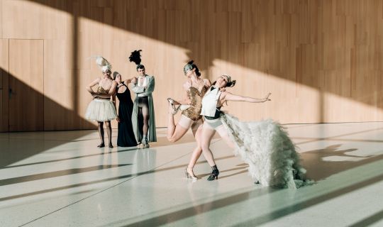 walk-WEB-Schaufensterperformance-PROMO__c_sarahmistura-9.jpg walk-WEB-Schaufensterperformance-PROMO__c_sarahmistura-9.jpg