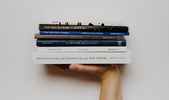 Literaturkreis Sachbuch_Unsplash.jpg Literaturkreis Sachbuch_Unsplash.jpg
