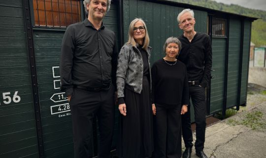 BIENVENUE AU SALON! Pforte Salon zu Gast@Pforte BIENVENUE AU SALON! Pforte Salon zu Gast@Pforte