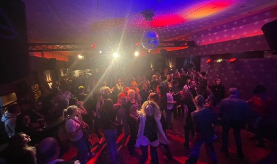 Foto Publikum.jpg Foto Publikum.jpg