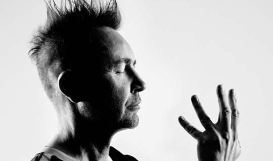 Nigel Kennedy_c_Nicolas Hudak (2)-2.jpg Nigel Kennedy_c_Nicolas Hudak (2)-2.jpg