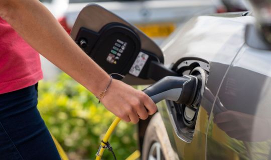 2026-09-30-e-auto-wirtschaftlich-nachhaltig-sinnvoll (1).jpg