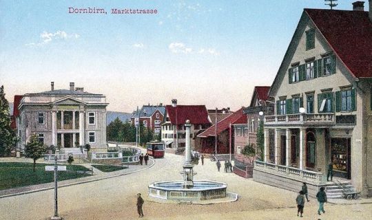 Barbara Neyer Pfarrhof und Kirchturm St. Martin