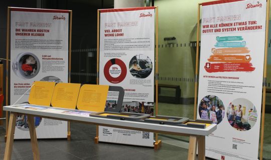 AusstellungFastFashionSuedwindTirol.jpg AusstellungFastFashionSuedwindTirol.jpg