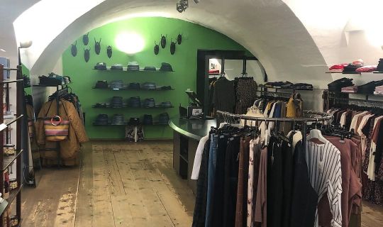M3 fashion and shoes M3 fashion and shoes