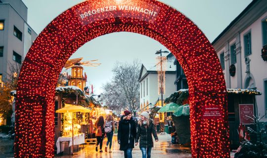 Eingang Weihnachtsmarkt ©Christiane Setz - visitbregenz (3) Eingang Weihnachtsmarkt ©Christiane Setz - visitbregenz (3)