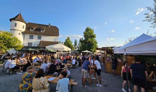 Weinfest Bild Kulturfolder.jpg Weinfest Bild Kulturfolder.jpg