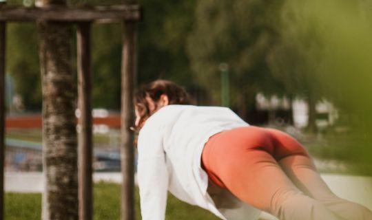 250518_Yoga_Anna-Hartmann_Heaven7-Strandhaus_210-scaled.jpg