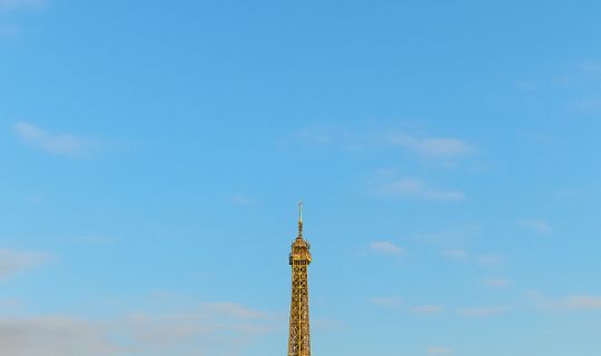 Ein Turm in der Ferne Ein Turm in der Ferne