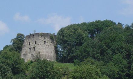 Barbara Neyer - www.Bodensee-Vorarlberg.com Schlins, Burgruine Jagdberg