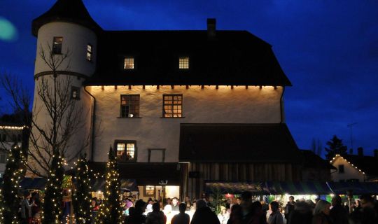 Junker-Jonas-Schlössle-Götzis-Weihnachtsmarkt(c)Veronika-Hotz Junker-Jonas-Schlössle-Götzis-Weihnachtsmarkt(c)Veronika-Hotz