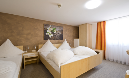 Pension zum LÃ¶wen Dornbirn, Schlafzimmer Â© Pension zum LÃ¶wen
