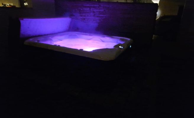 Ferienhaus 80er Liebe mit Whirlpool