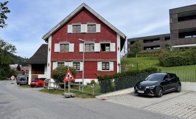 Neu renoviertes 2Zi Appartment im DG Feldkirch, AuÃenansicht Neu renoviertes 2Zi Appartment im DG Feldkirch, AuÃenansicht