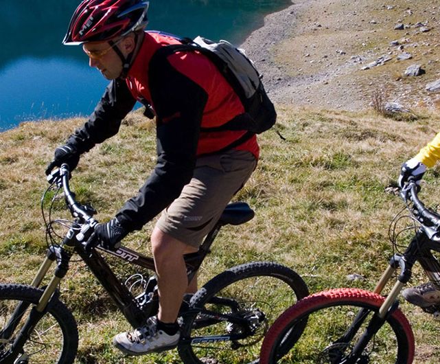 Mountainbike-Formarinsee_(c) Apres Post Hotel Mountainbike-Formarinsee_(c) Apres Post Hotel