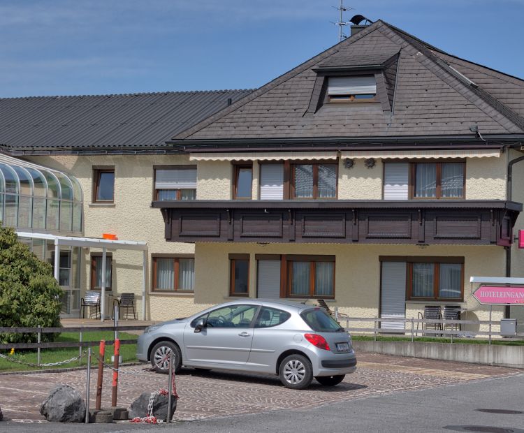 Sporthotel Krenn AuÃenansicht Sporthotel Krenn AuÃenansicht