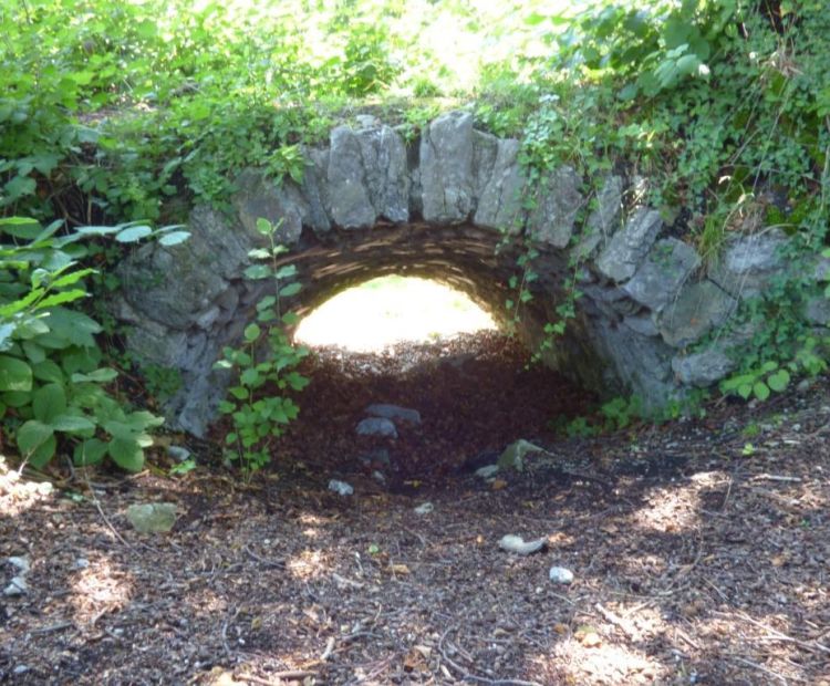 Barbara Neyer - Gemeinde Koblach Tonnengewölbe des alten Burgaufganges