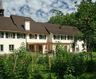 Kapuzinerkloster Feldkirch - www.kapuziner.org Klostergarten des Kapuzinerkloster Feldkirch