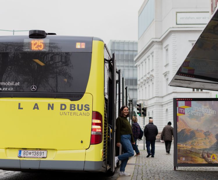 Öffentlicher Verkehr, Bushaltestelle Bregenz Öffentlicher Verkehr, Bushaltestelle Bregenz