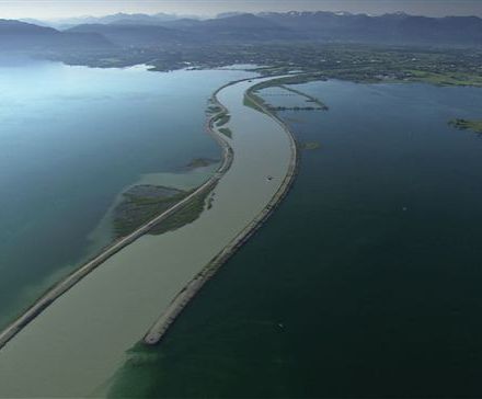 Der Alpenrhein mÃ¼ndet in den Bodensee