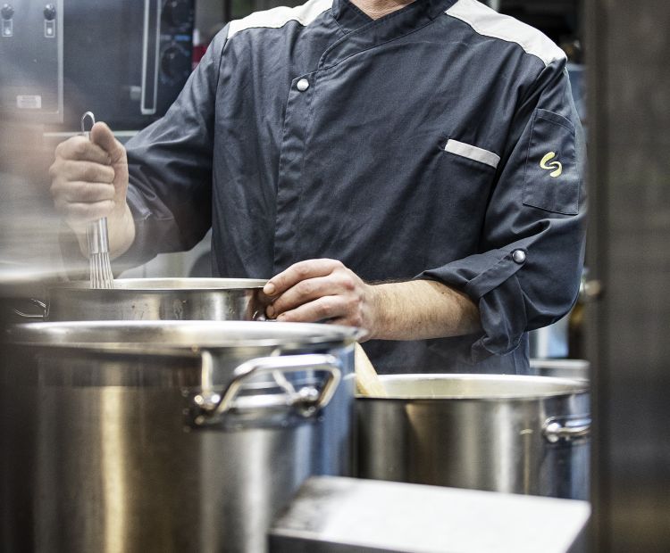 Gruss aus der Küche_BerndMoosmann_Farbe@Lukas Hämmerle2 Gruss aus der Küche_BerndMoosmann_Farbe@Lukas Hämmerle2