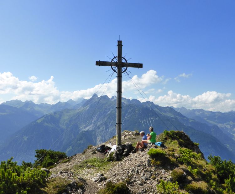 Gipfelkreuz der Davenna Gipfelkreuz der Davenna