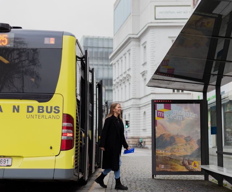 Unterwegs mit den öffentlichen Verkehrsmitteln