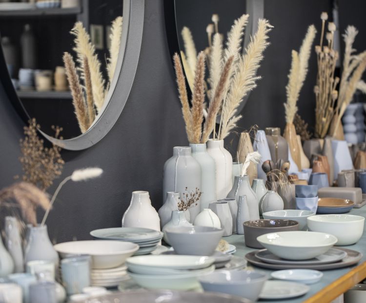 Große Auswahl an Porzellan bei Patsy Fenkart Große Auswahl an Porzellan bei Patsy Fenkart