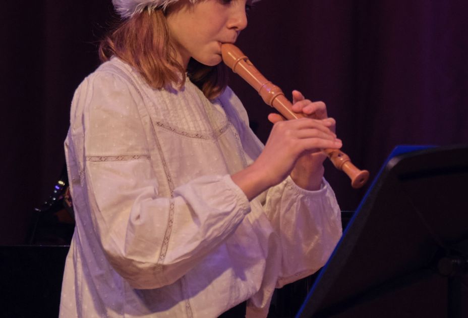 2312_WeihnachtskonzertMira_Witzemann_4809.jpg 2312_WeihnachtskonzertMira_Witzemann_4809.jpg