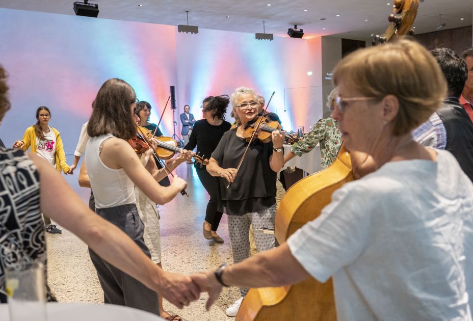 Mit Tanzen Mit Tanzen