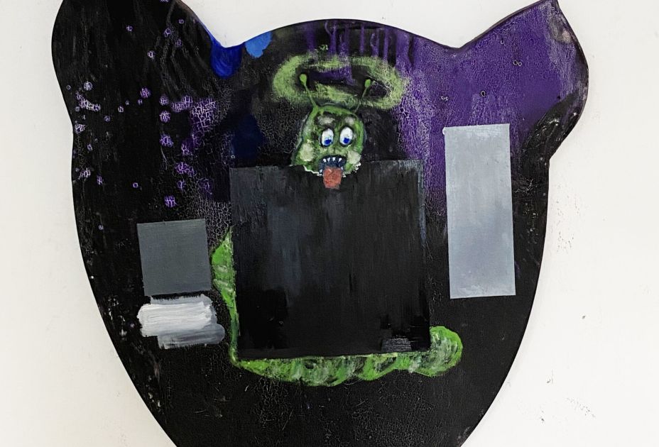 Franz Amann, âcat and worm 1â, 2024, Ãl auf Shaped Canvas, 88 x 74 x 5 cm, Foto: Franz Amann