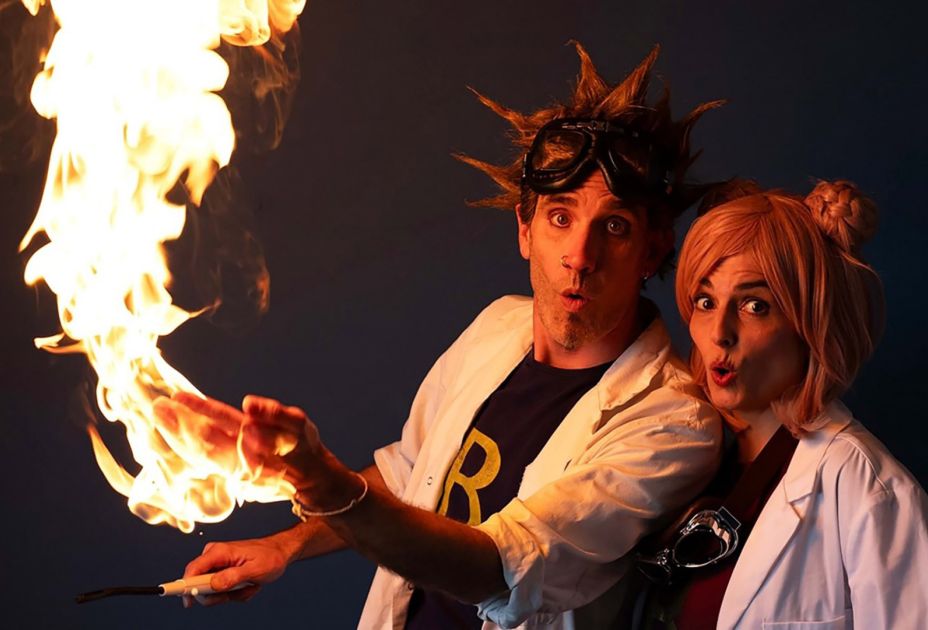 Profesora & Professor Bummbastic Profesora & Professor Bummbastic